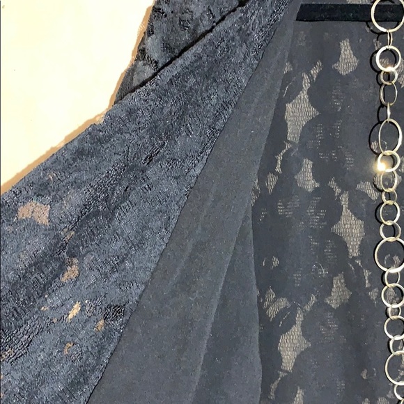 3/$10 🔆 Forever 21 Lace Cardigan (Lined) - Picture 3 of 7